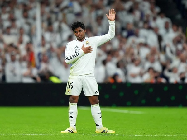 Real Madrid Sempat Berniat untuk Meminjamkan Endrick